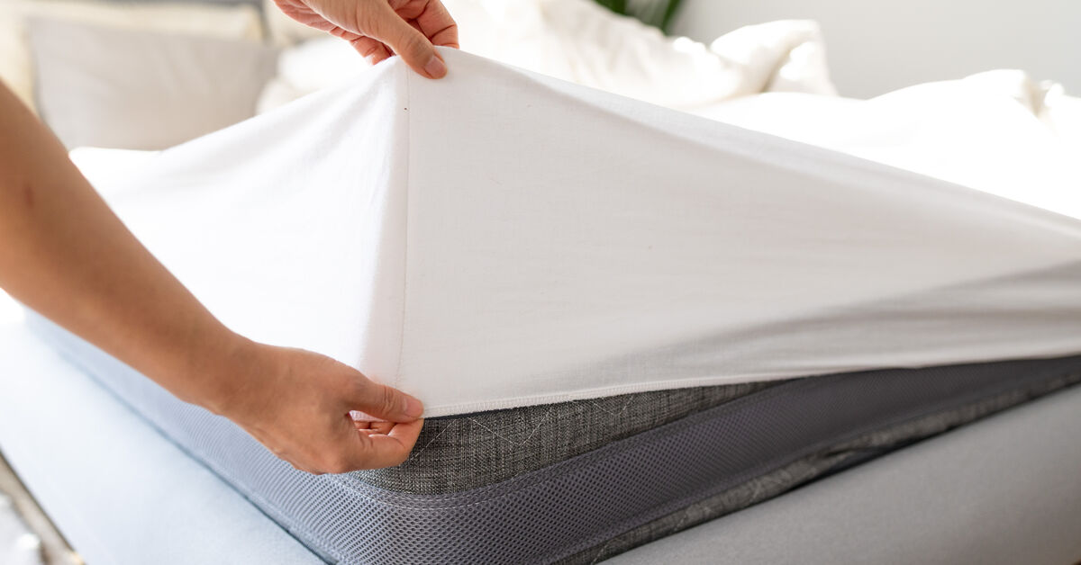 Clean bed with protective cover