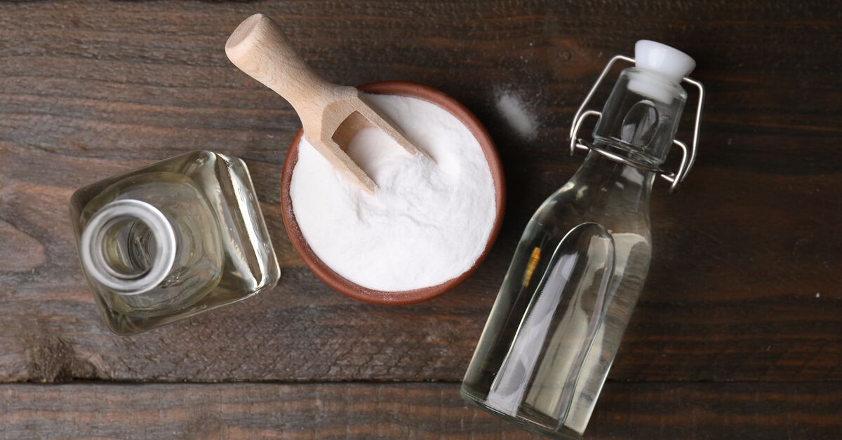 Chemical oven cleaner and gloves